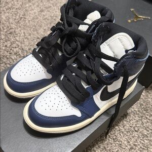 Jordan Kids Black and Navy Sneakers